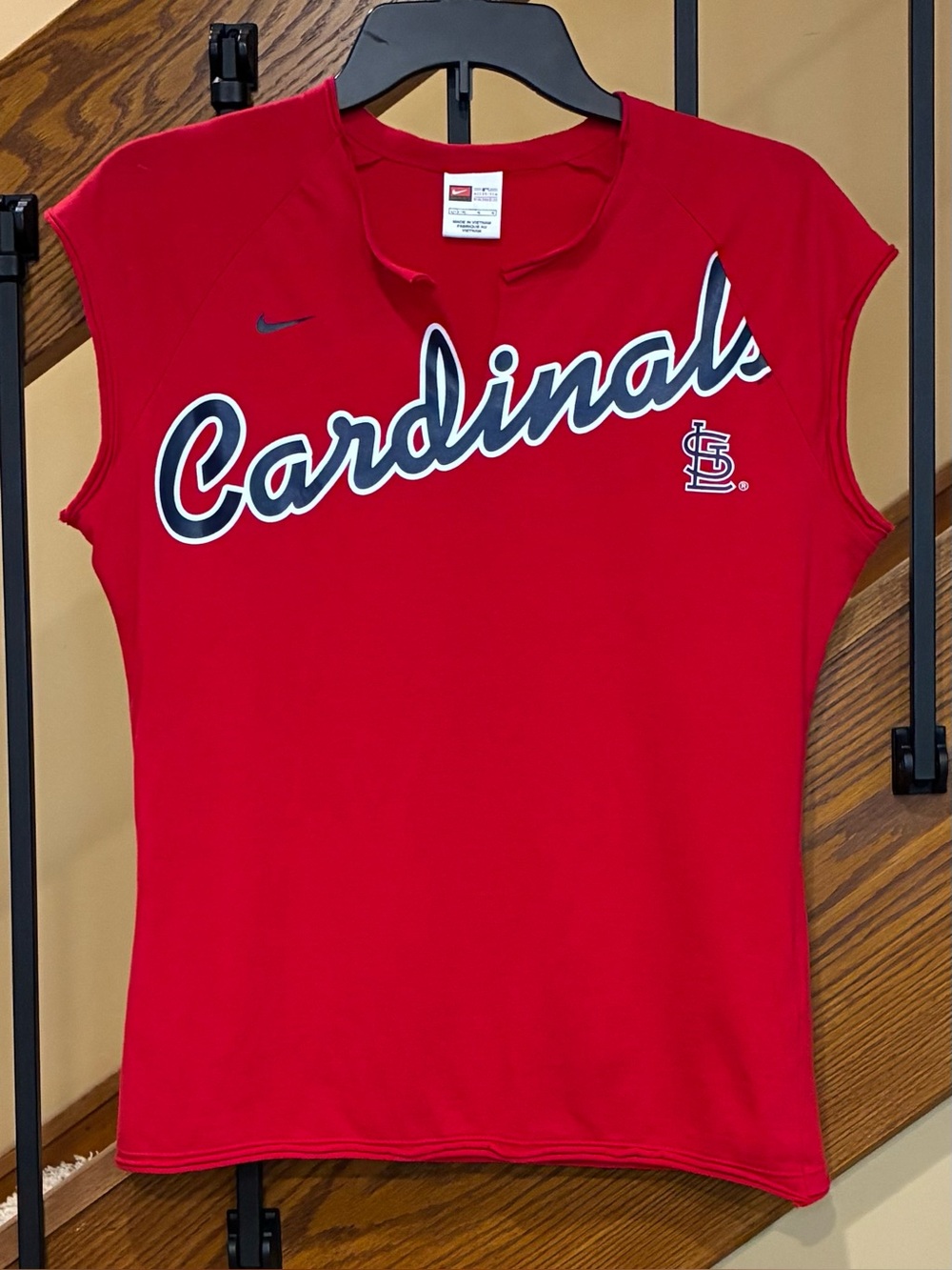 Nike St. Louis Cardinals T Shirt Sleeveless Rolled Edges SZ. Lg 12-14  Girls